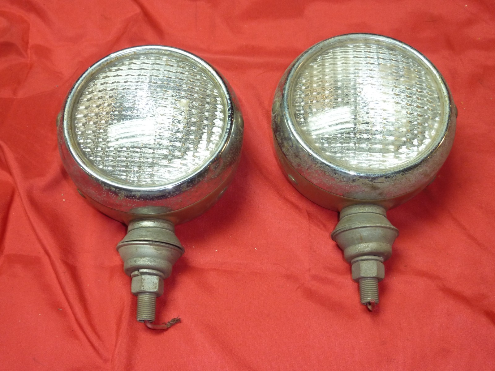 Vintage Fog Driving Lights both work Hardware included Fender Cowl Mount
