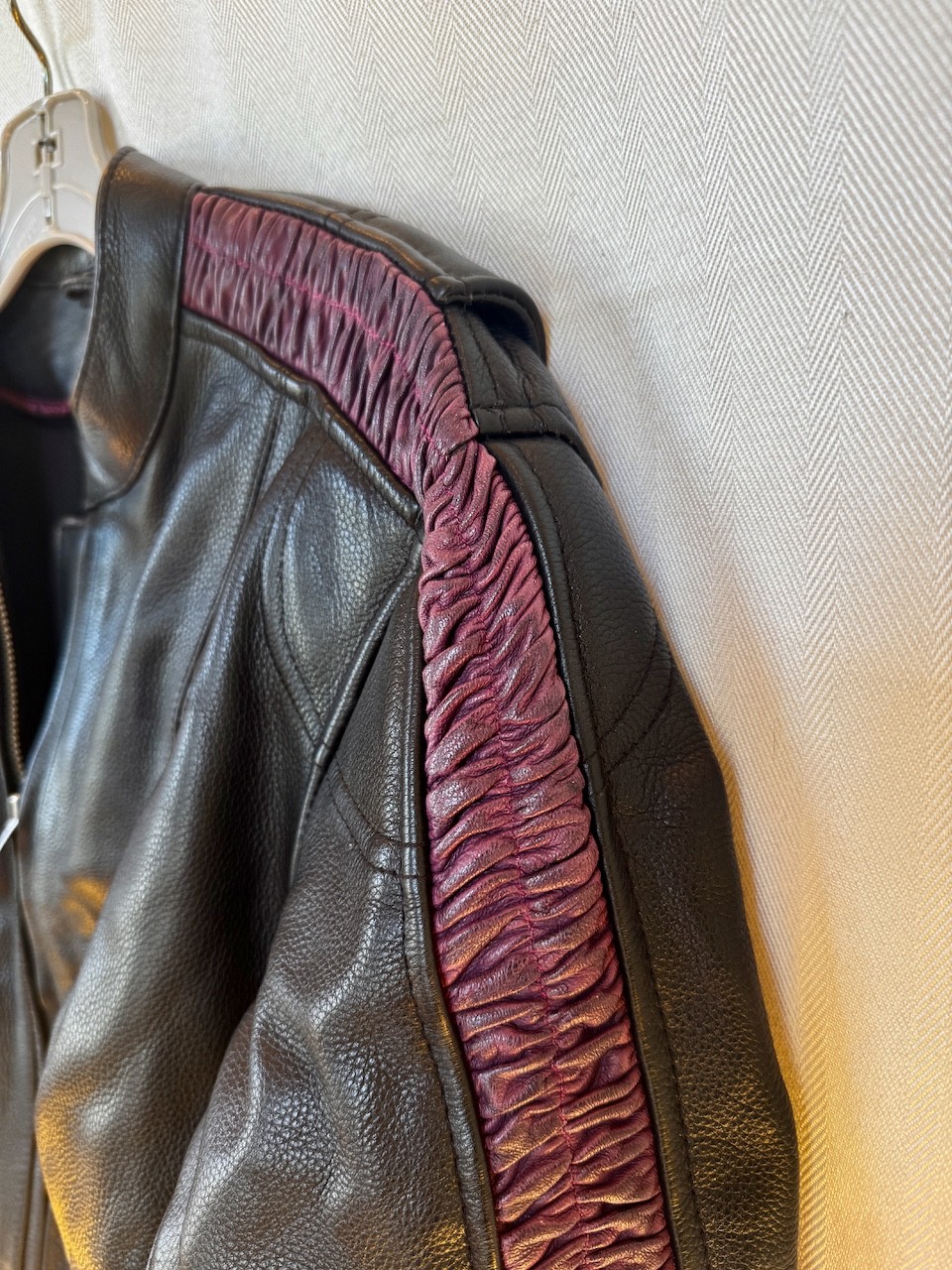 Milwaukee Leather Embossed Embroidered Phoenix Black/Purple Jacket Size M