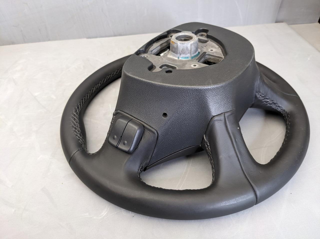 OEM 2014-2020 Chevrolet Impala Leather Steering Wheel Assembly 84237240