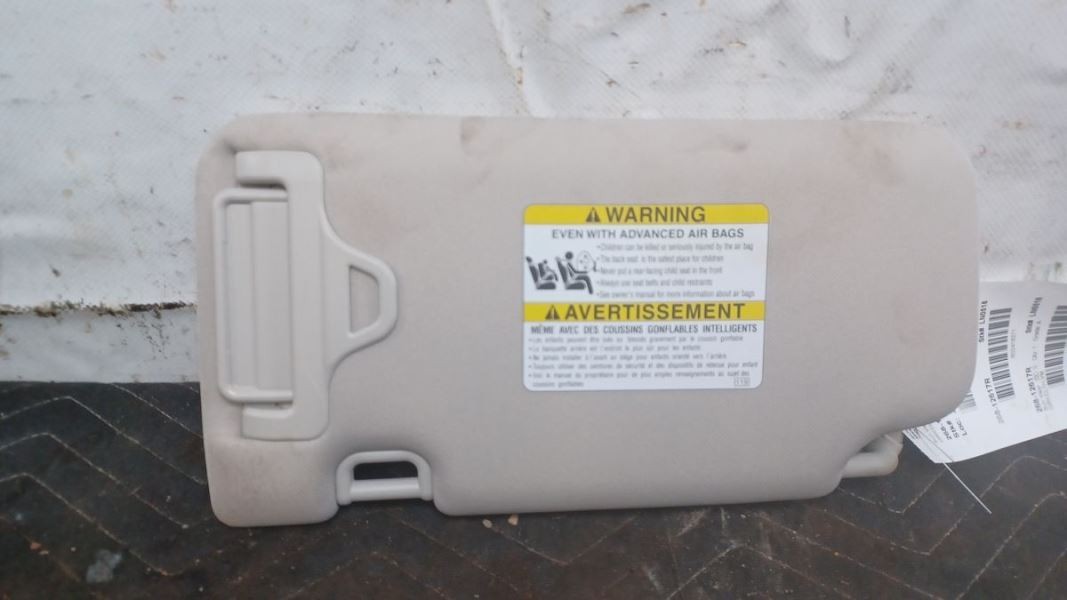 2020 Subaru Forester Sun Visor 2418271