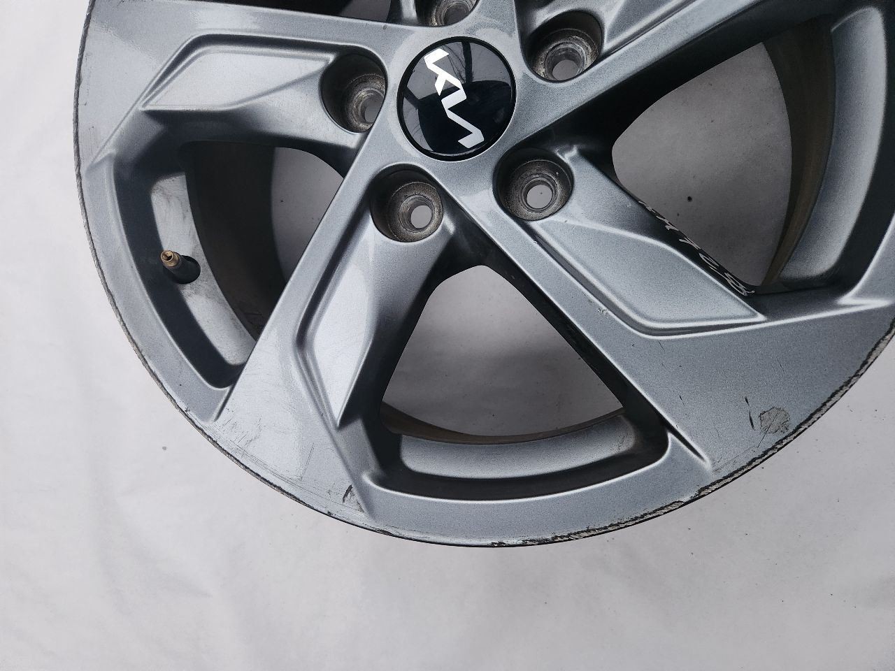 Wheel 16×6-1/2 Alloy 5 Spoke Dark Gray Fits 21-24 K5 426609