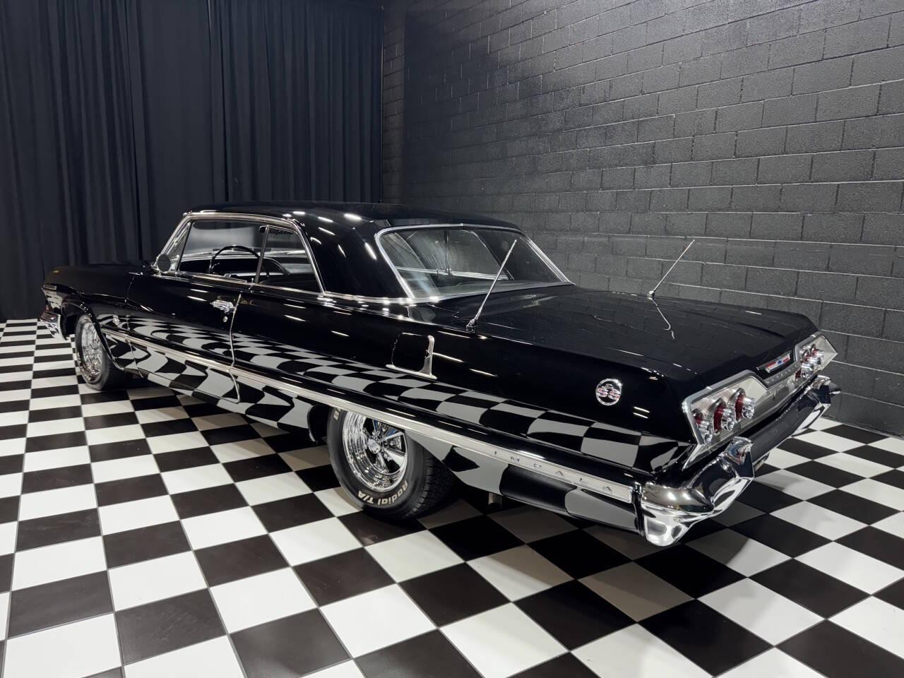 1963 Chevrolet Impala SS 409/340 HP – L-33 NUMBERS MATCHING – 4-Speed