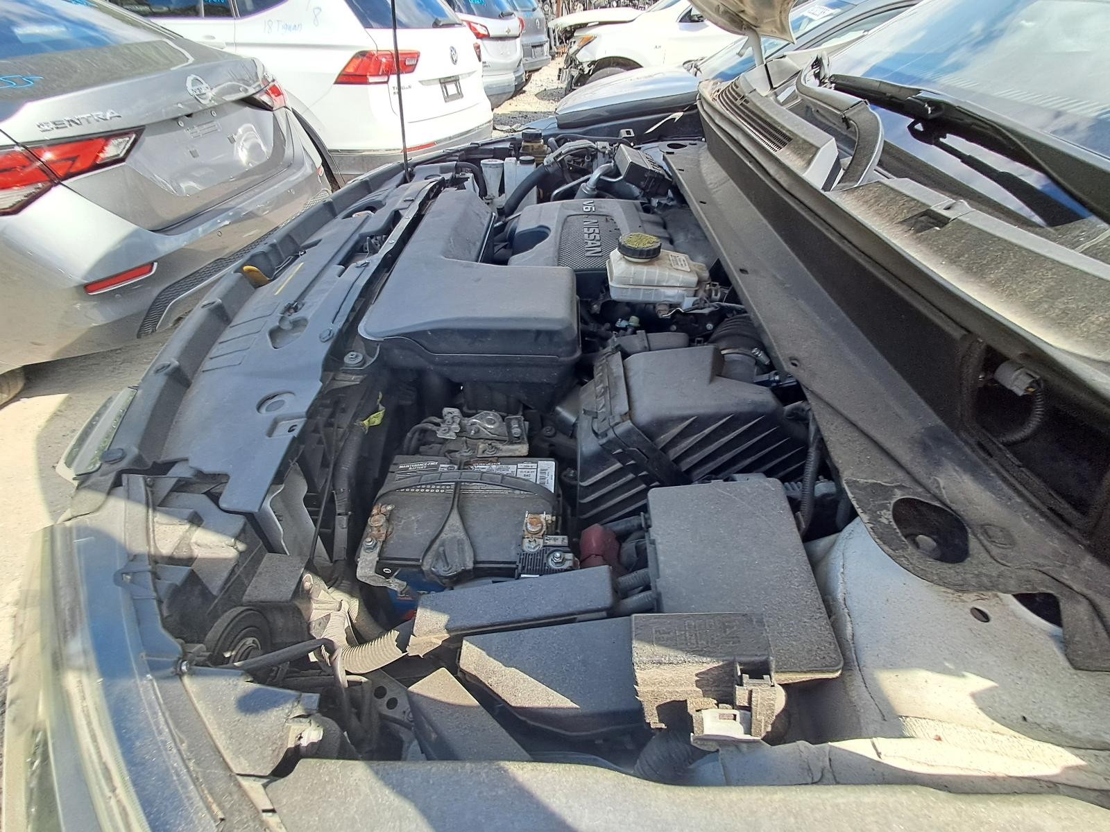 Used Hood fits: 2018 Nissan Pathfinder Grade A