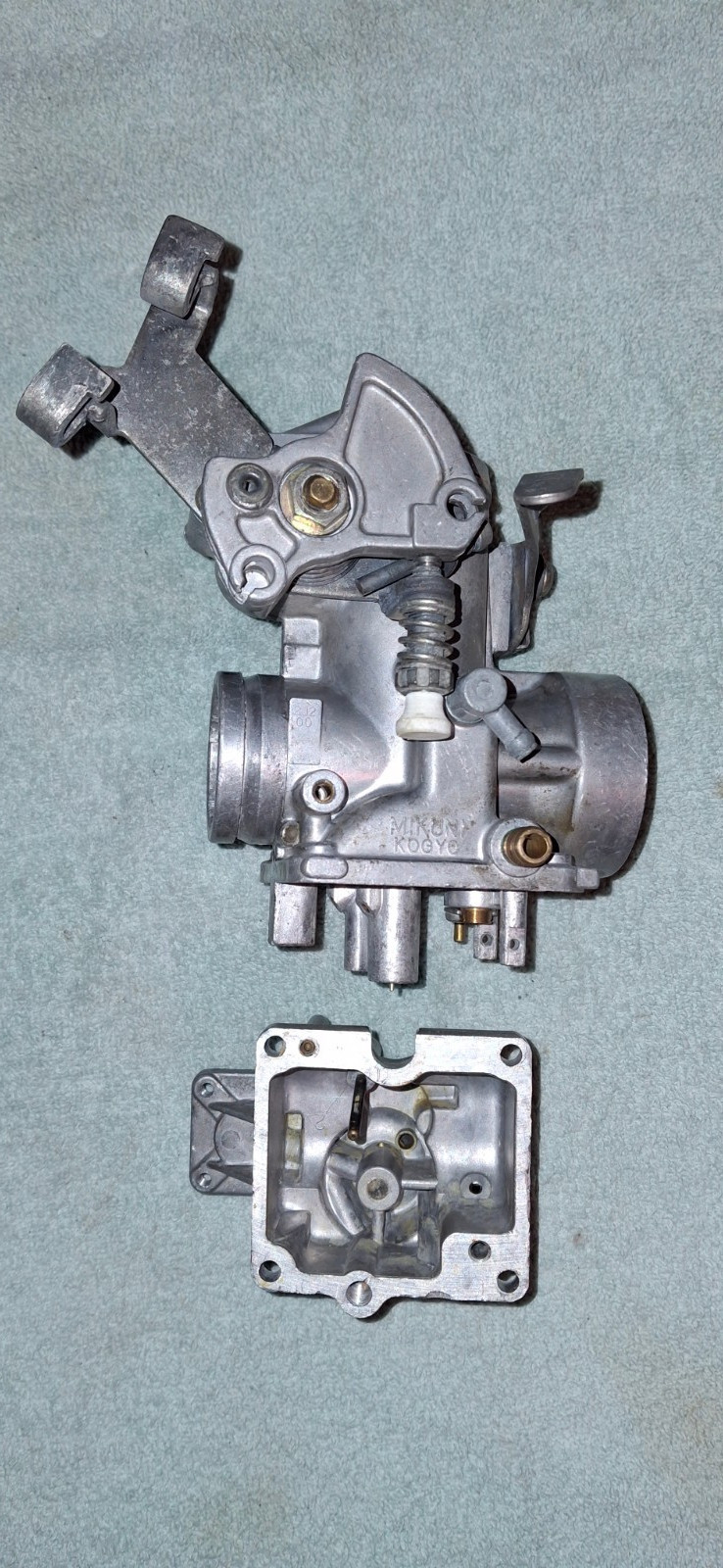 OEM YAMAHA SR500 PARTS CARBURETOR CARB MISSING PARTS MIKUNI 2J2