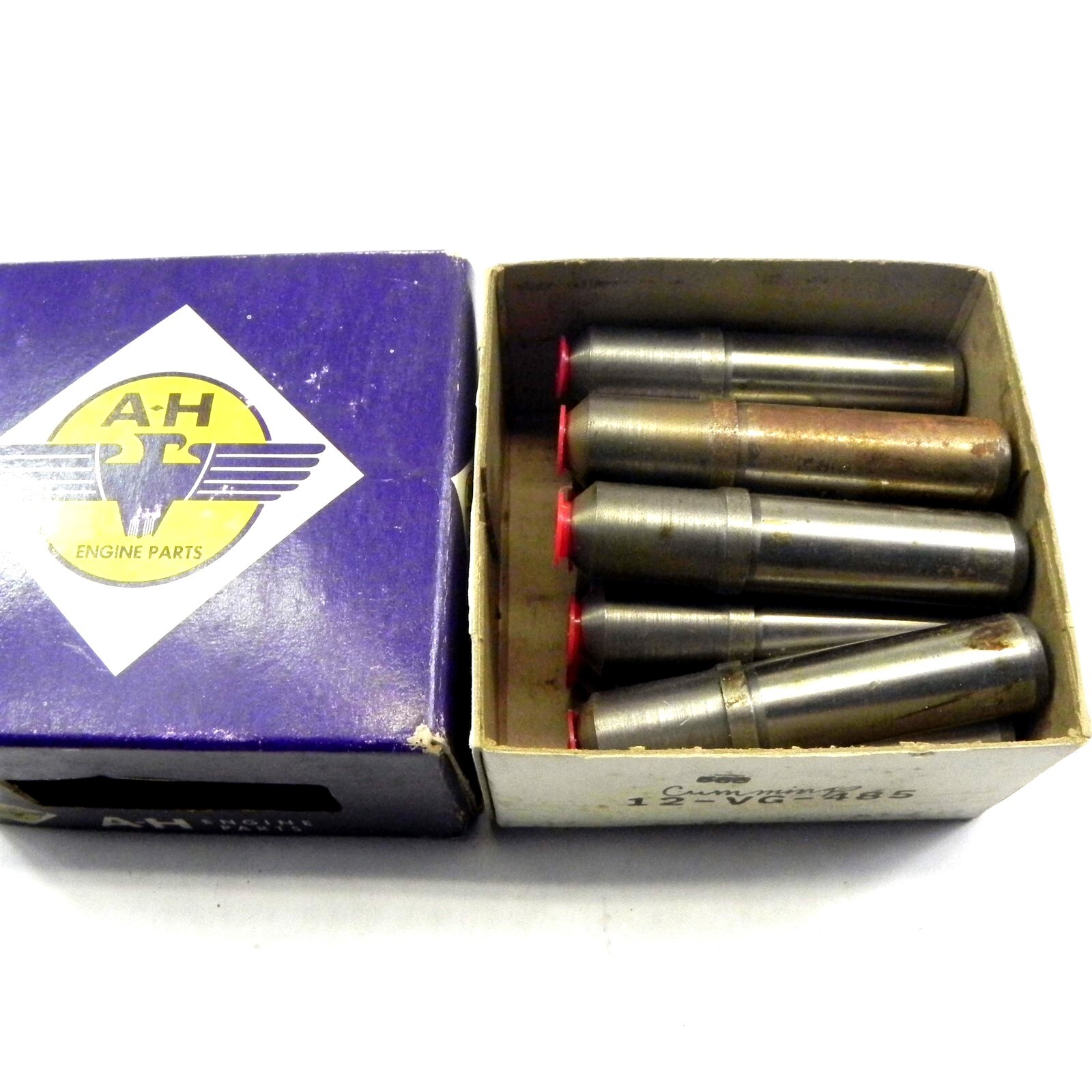 CUMMINGS DIESEL ENGINE VALVE GUIDES APP SHOWN ON BOX 12-VG-485 VINTAGE GUIDES