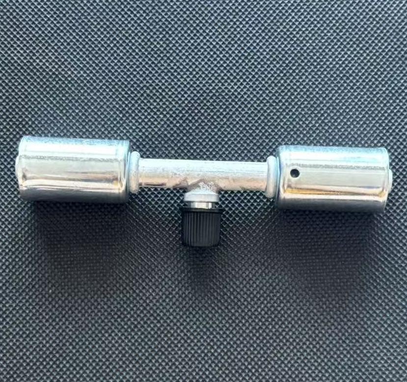 A/C BEADLOCK CRIMP ON AC FITTING SPLICER #6 HOSE WITH 1/4″ SERVICE PORT BL6101-1