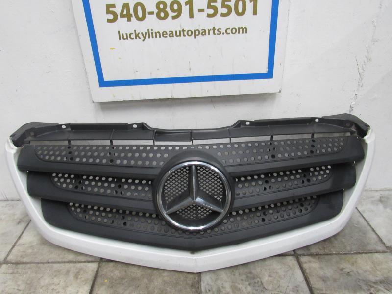 2014 MERCEDES SPRINTER 25 Grille