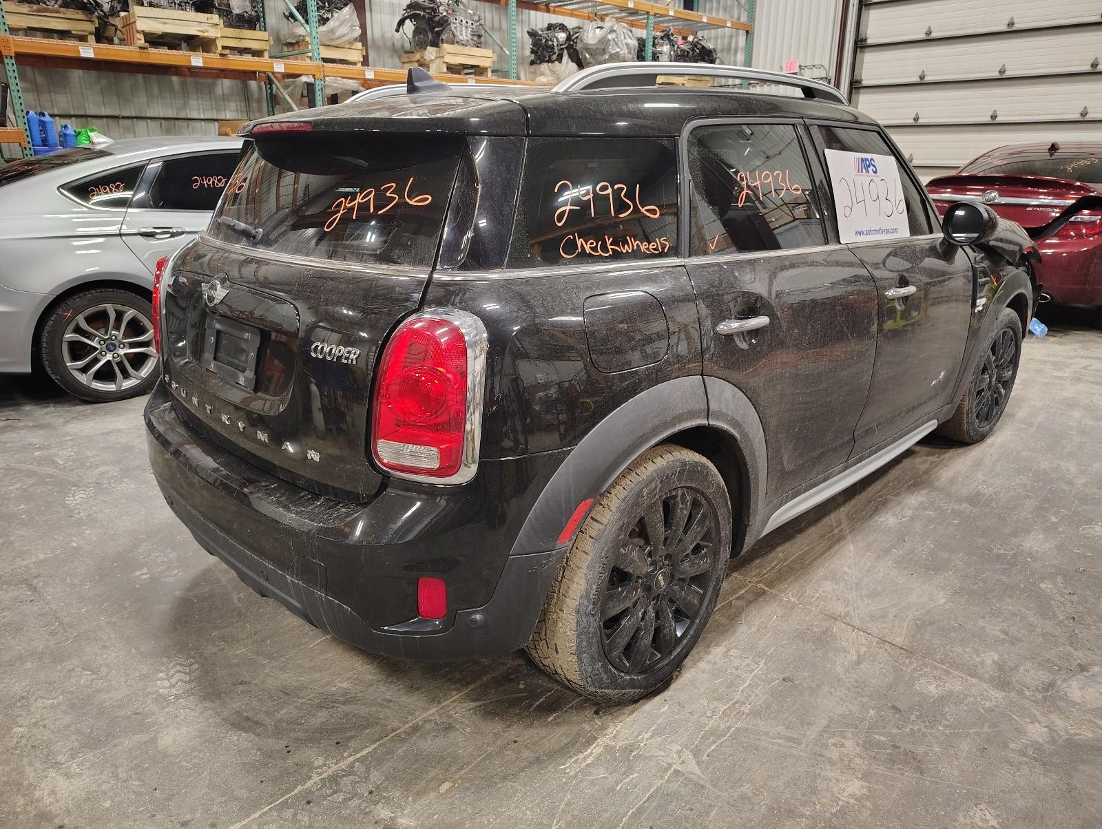 Used Left Door Mirror fits: 2017 Mini Countryman w/o automatic dimming painted c