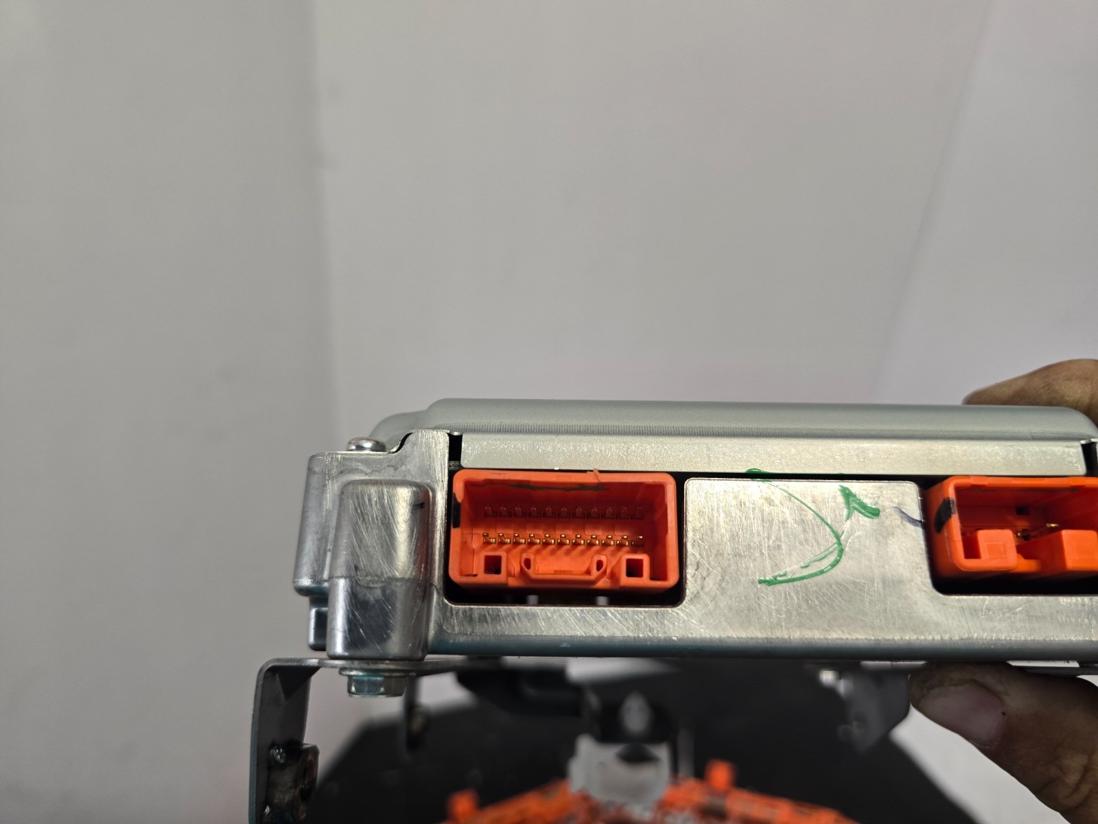 ??EV-EHRAR08C Unit Panasonic Battery COMPUTER GMC Yukon Chevy Tahoe Cadillac