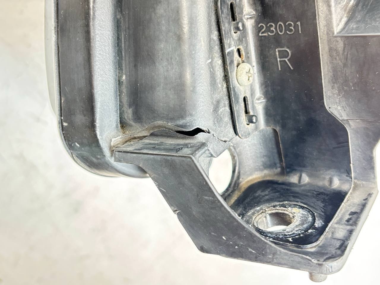 2013 Infiniti QX56 Right Passenger HID Xenon Headlight OEM