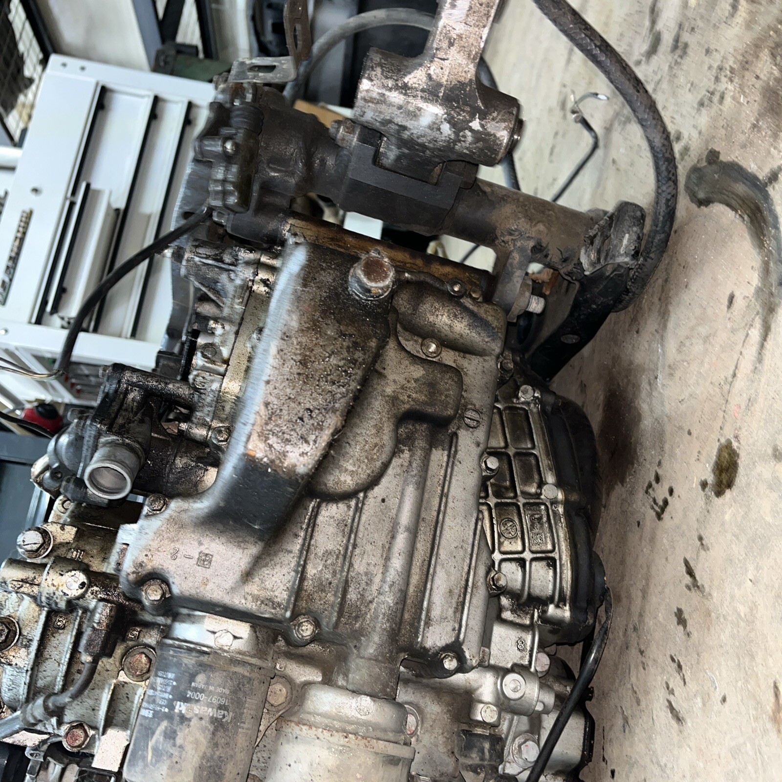 2001 01 KAWASAKI ZX750P ZX 750 ZX7R NINJA BLOWN ENGINE MOTOR FRAME CHASSIS BODY