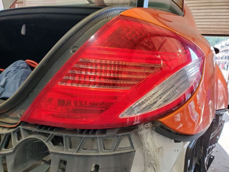 2008 Mercedes CL550 OEM 95300s9000 Voltage Inverter
