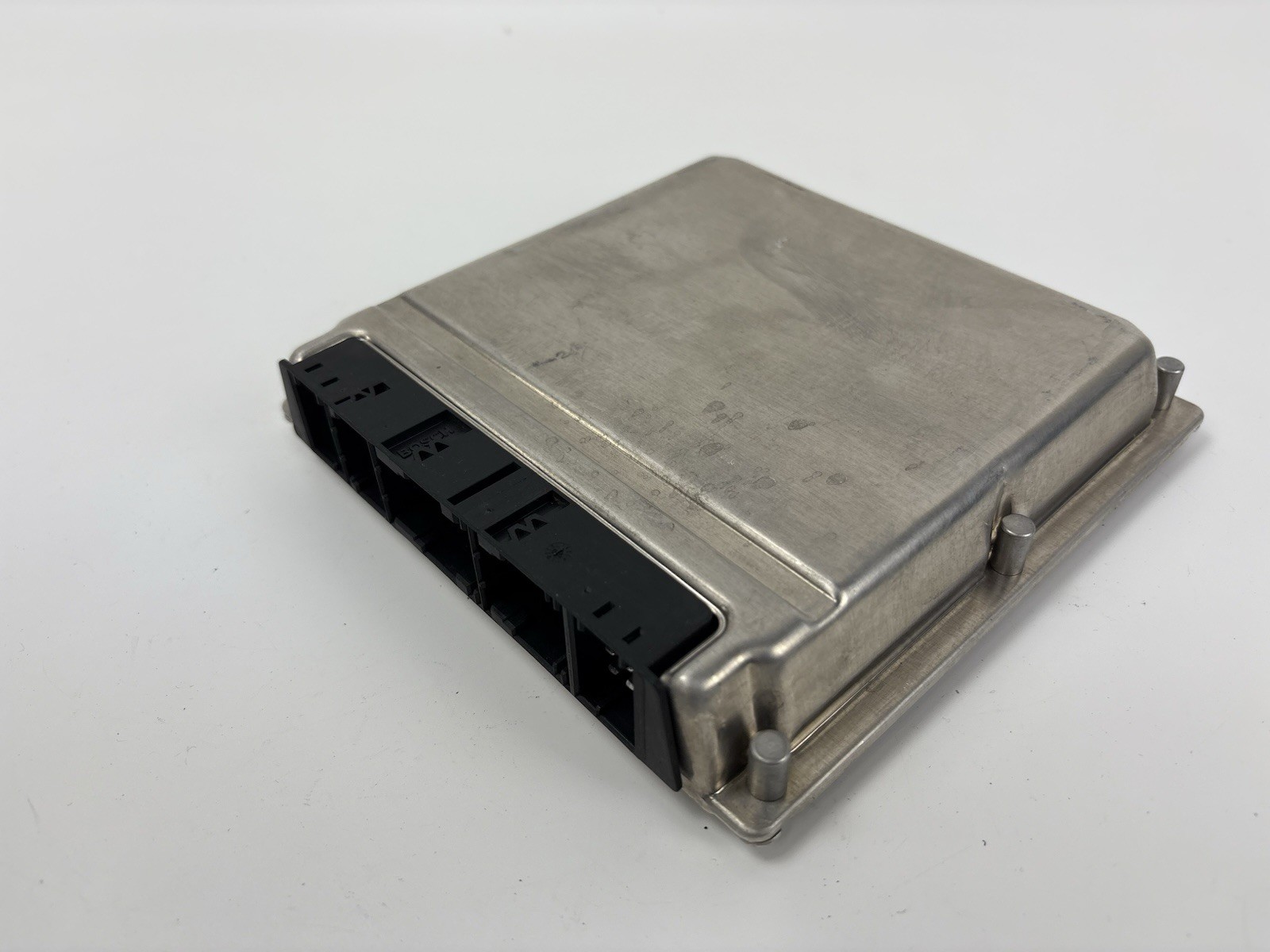 01-05 Mercedes-Benz W211 E320 Engine Control Module ECM A0265456632