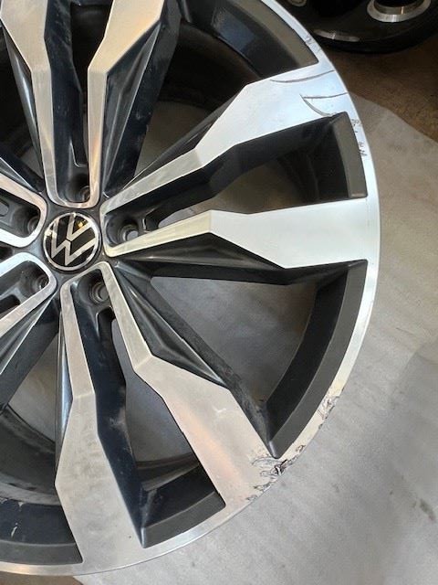 Wheel 21×9 10 Spoke Machined Fits 19-23 ATLAS 557117