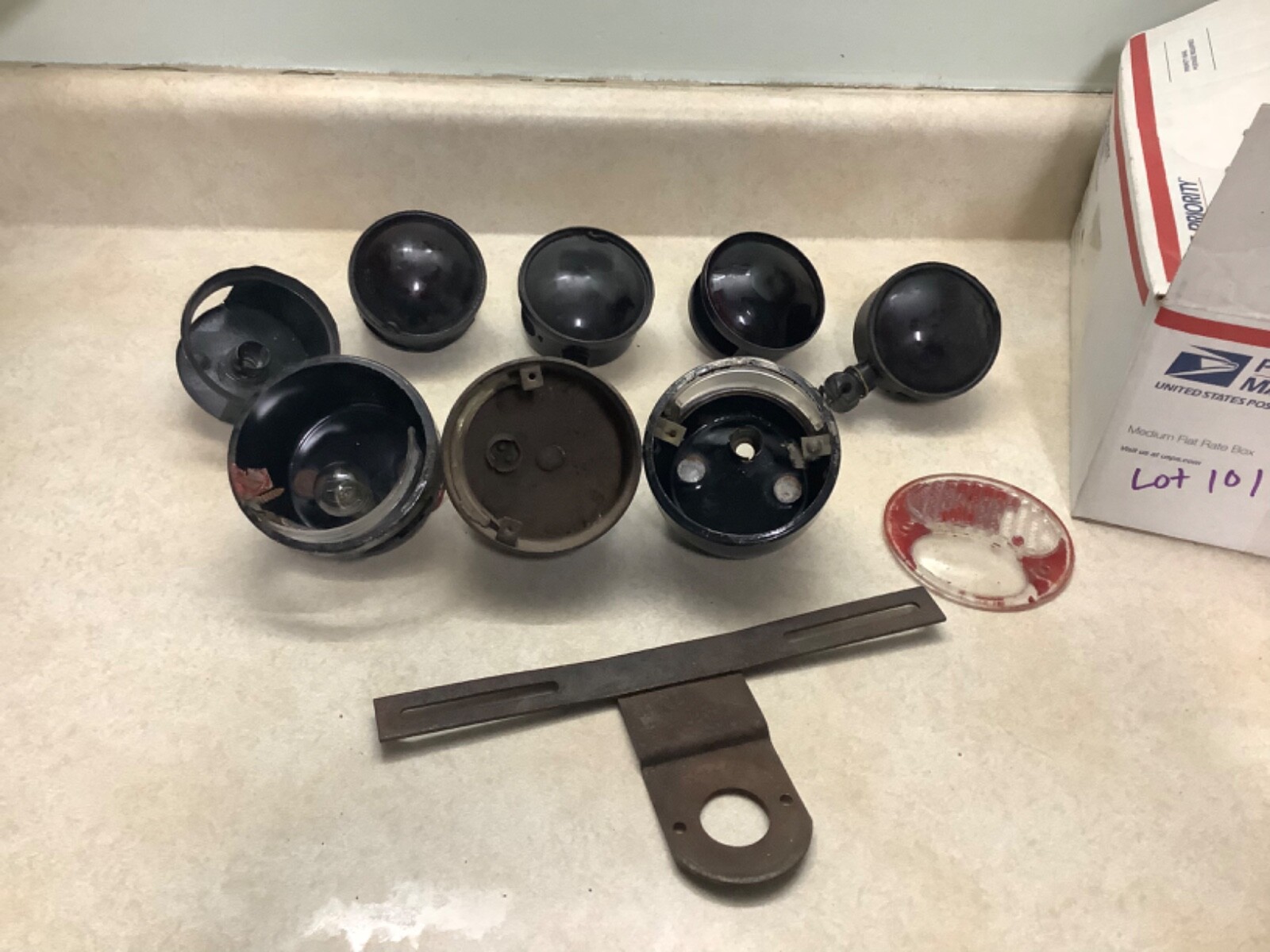 PARTS LOT #101 VinTaGE auto Lamp TRUCK tail TAG LIGHT glass LENS early Do-Ray