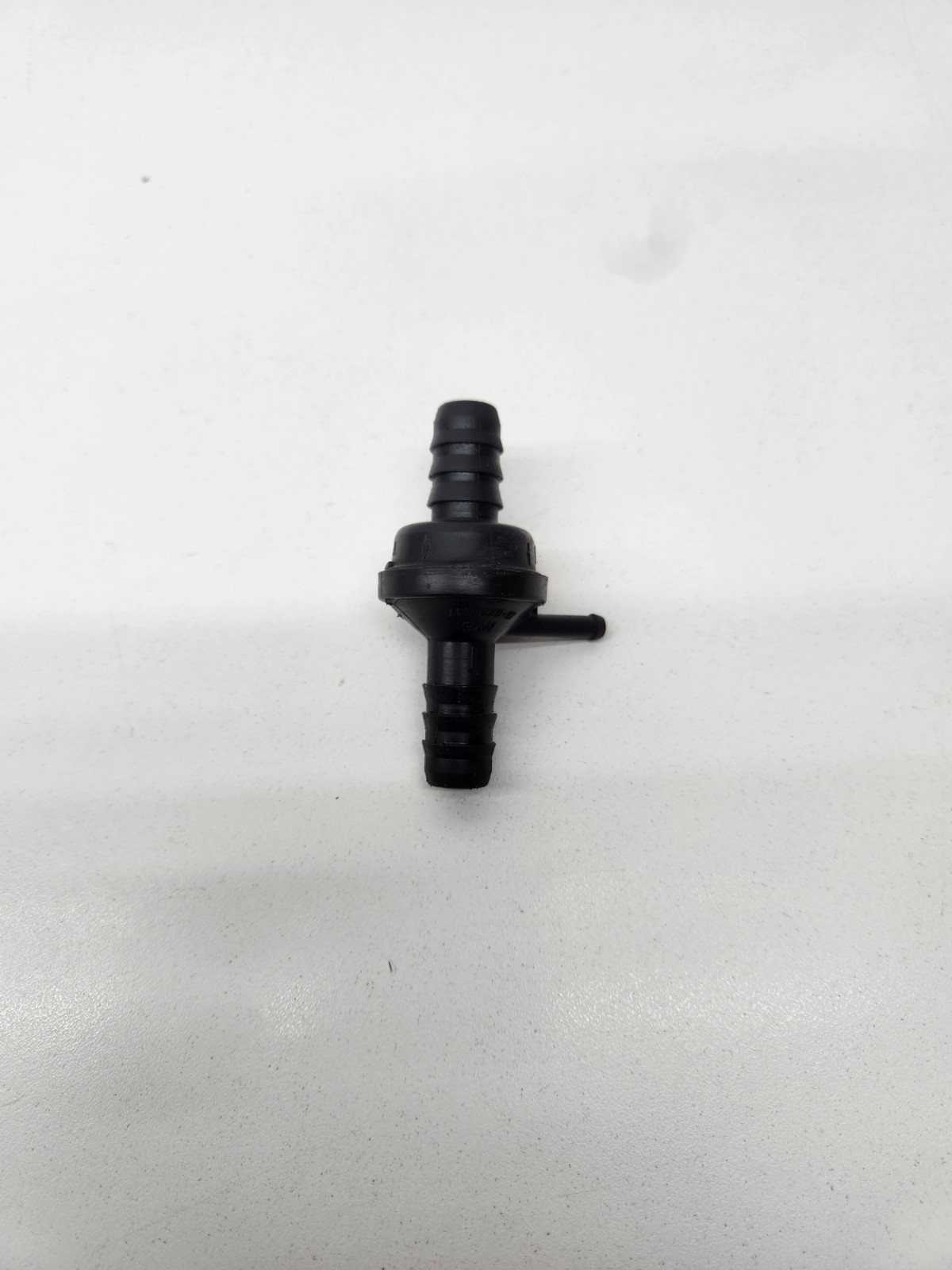 1998-2005 VW Beetle 2.0 Brake Booster Check Valve OEM 3 Port