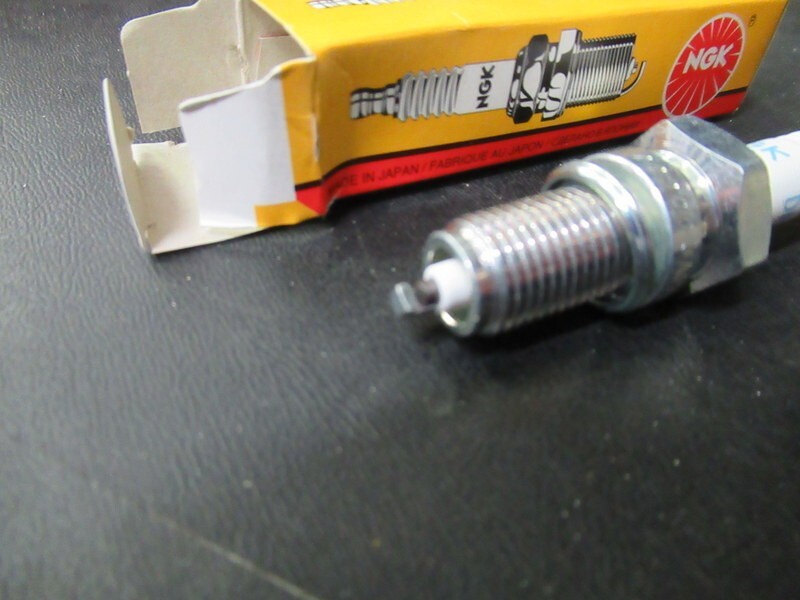 SP20 Genuine NGK DPR6EB-9 Spark Plug 3108 OEM New Factory Boat Parts