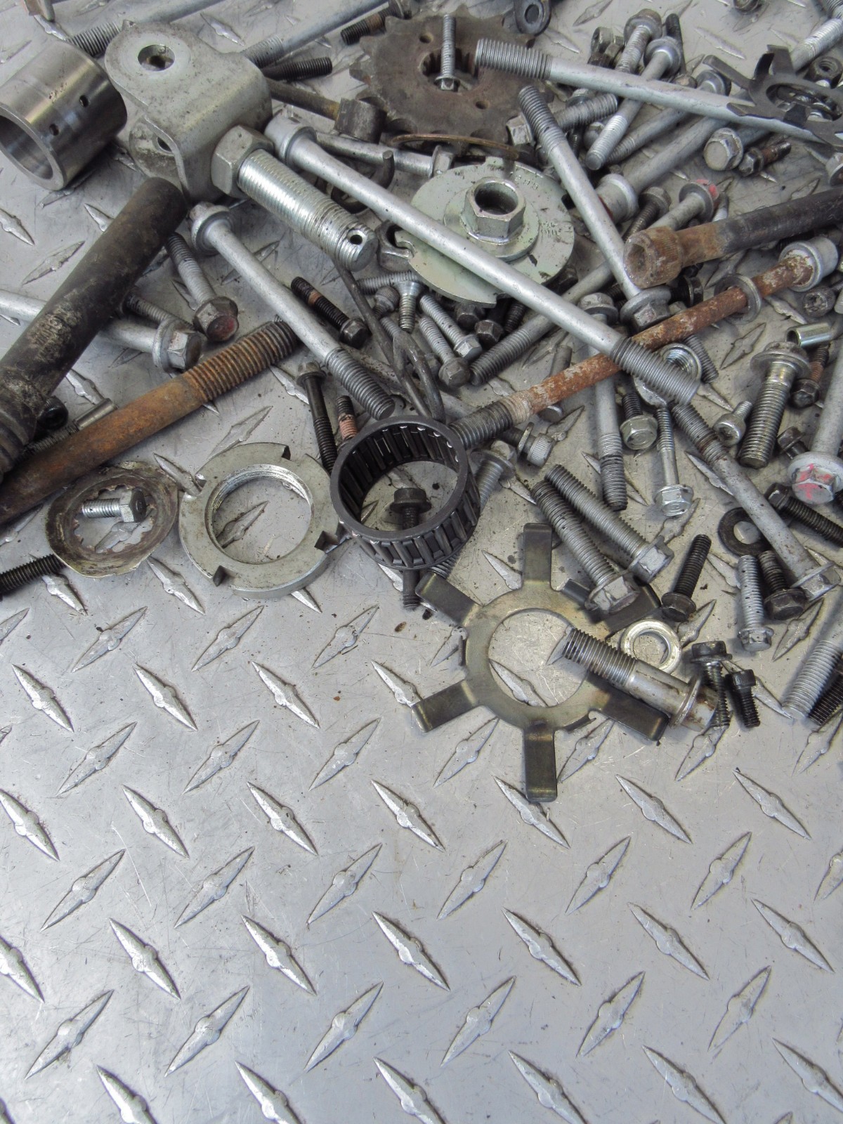 2000 00 KAWASAKI ZX750P ZX 750P ZX7R NINJA ENGINE MISC BOLTS LOT