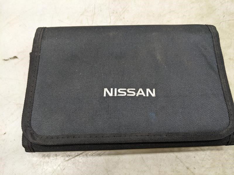 2013 Nissan Rogue Owners Manual set with Case OM3E-0S35U0 T00UM-JM04D OEM