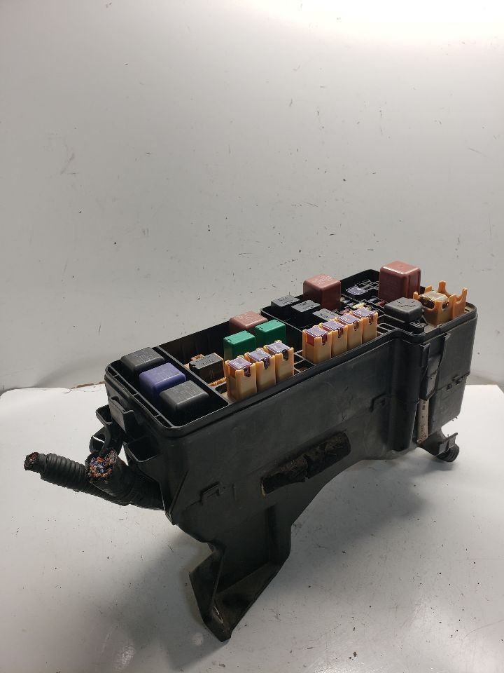 2002 Toyota Highlandr Fuse Box Engine Bay 1297186
