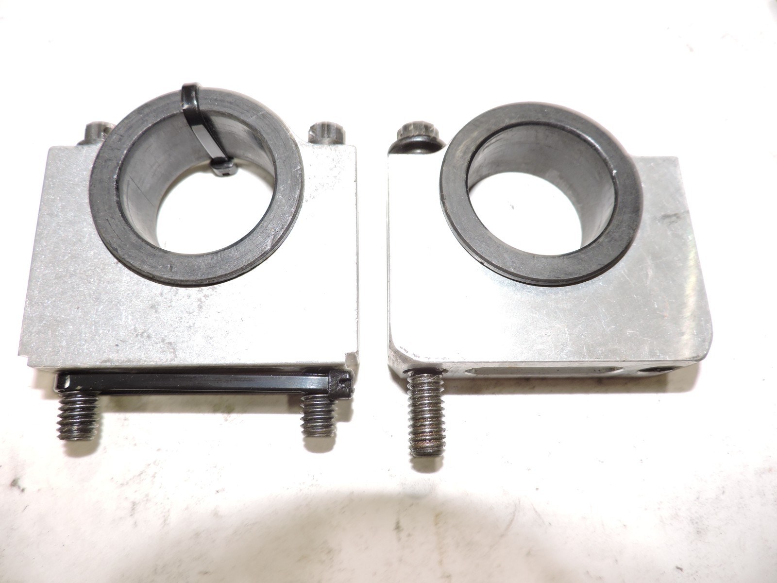 (2) 1 1/4″ ID swaybar mounts aluminum w/ nylon inserts 2″ BC Nascar Late Model