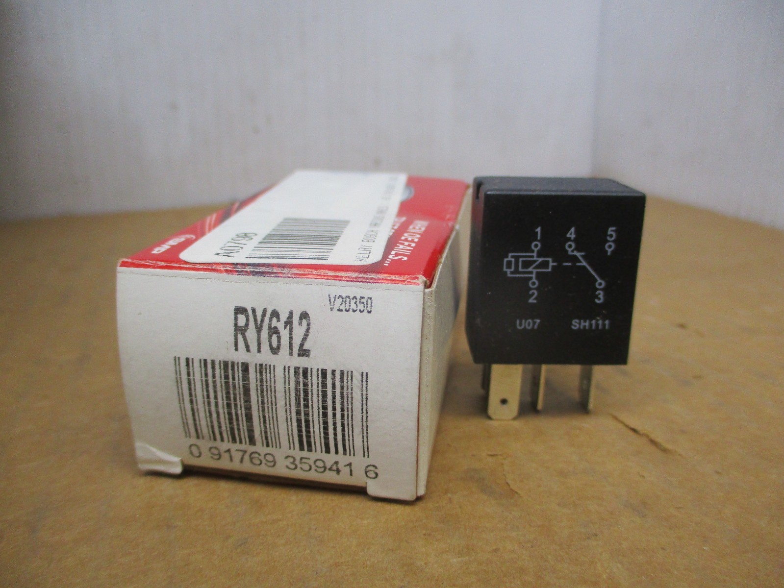 Fuel Pump Relay Standard RY612