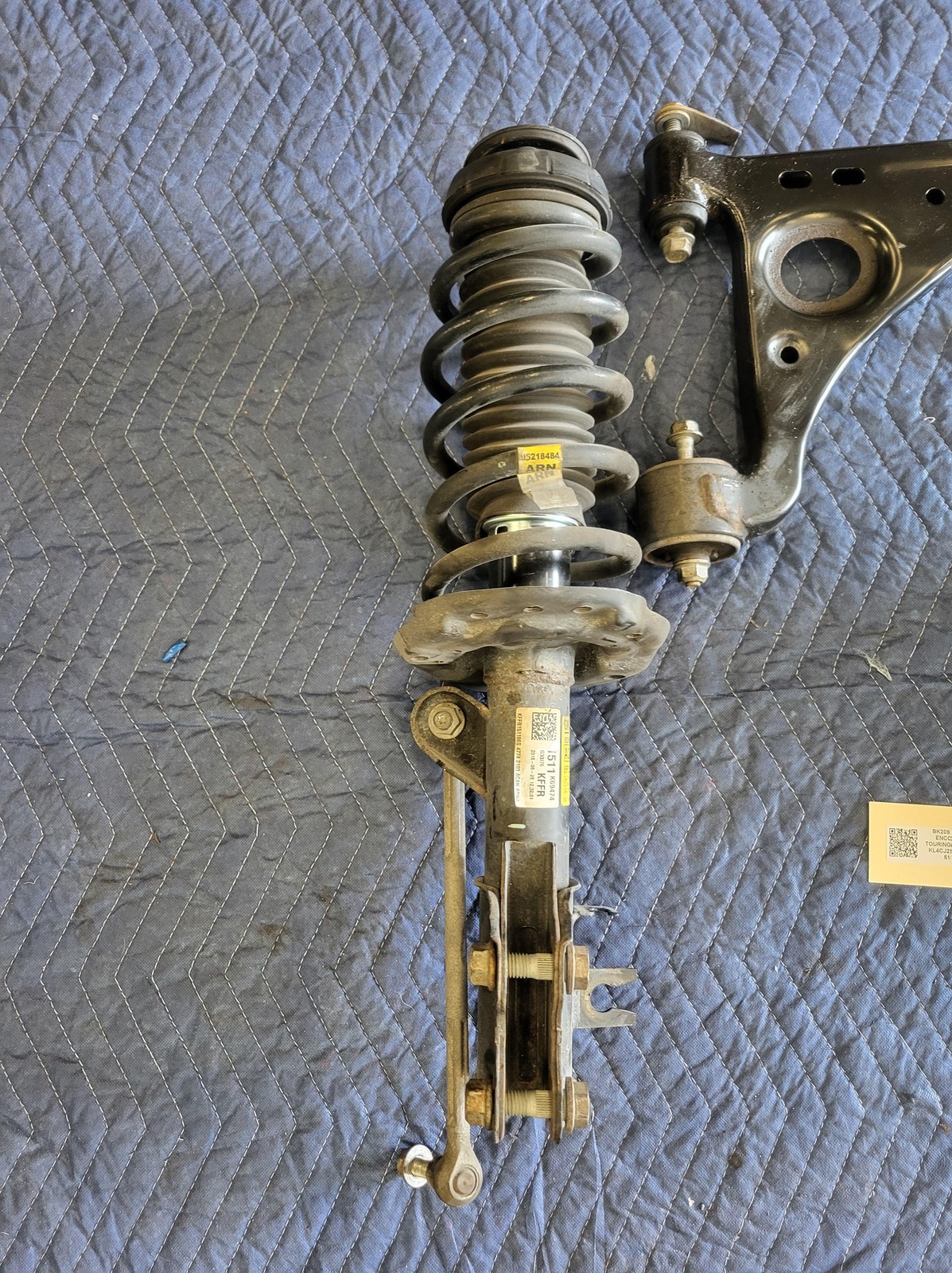 2013-2022 Buick Encore Right Passenger Front Suspension Knee 51k 1.4L AWD OEM
