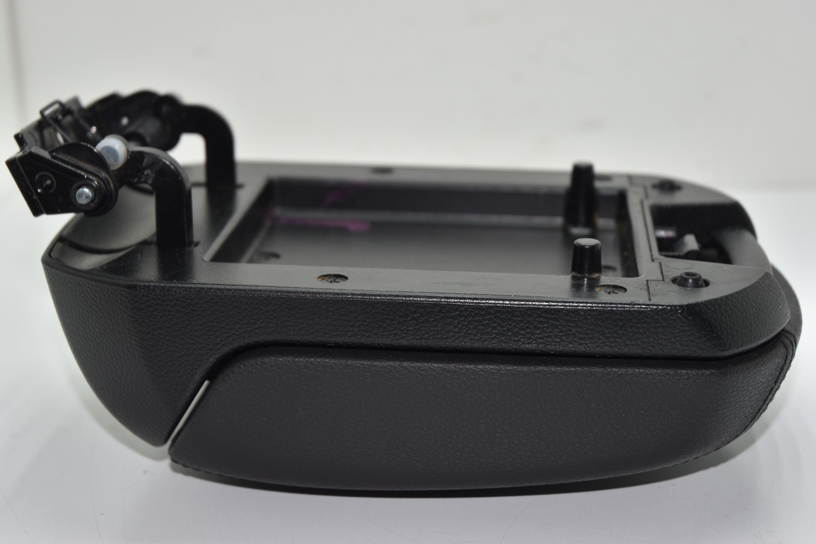 ? 2011-2016 Chevrolet Cruze Center Console Arm Rest Lid Black Armrest OEM Black