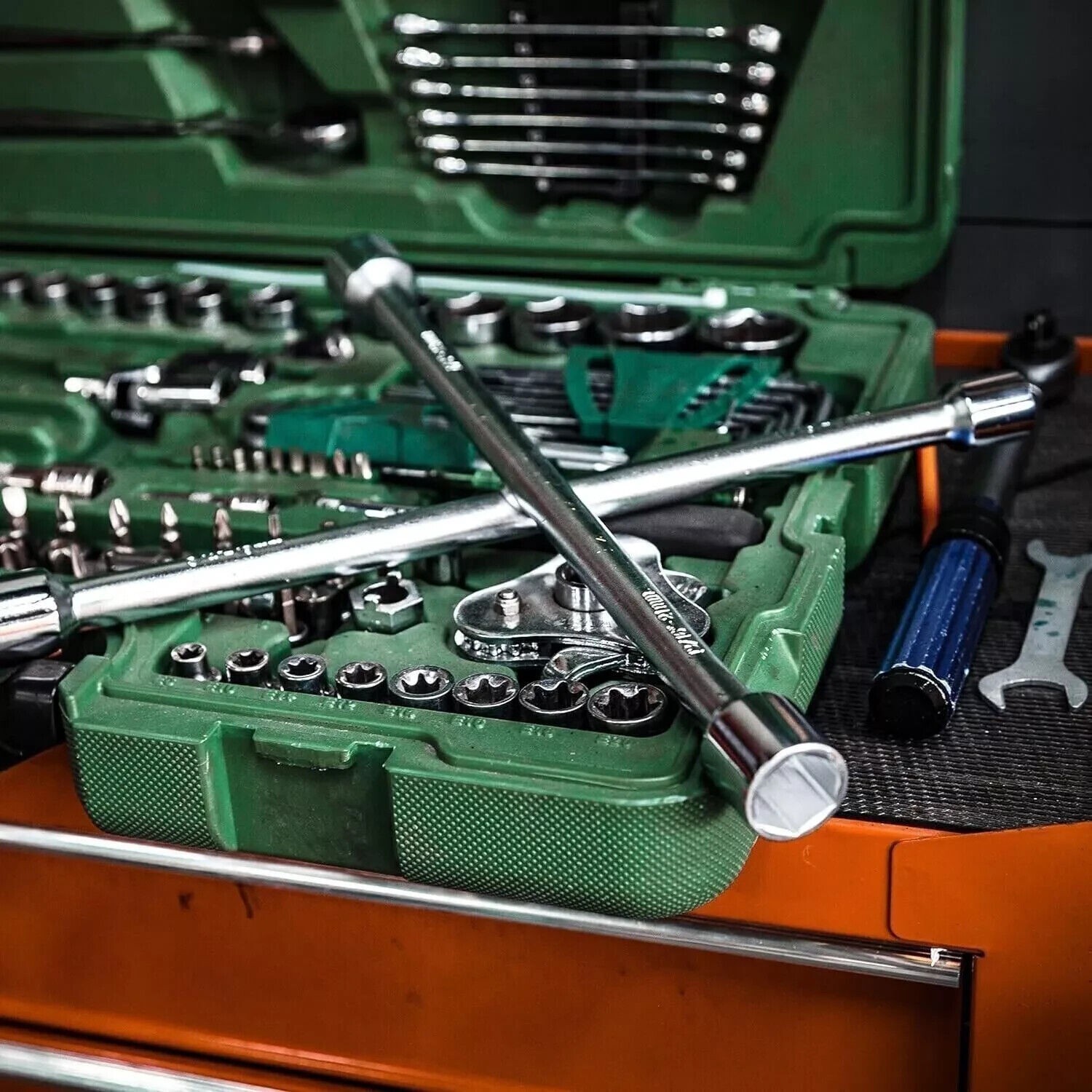 Heavy Duty 4-Way Tire Iron 14″ – Universal Lug Wrench for Cars Trucks SUV