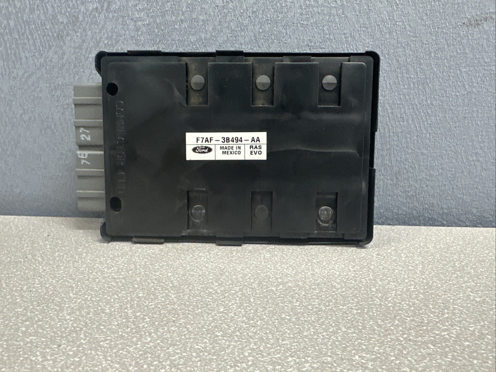 F7AF-3B494-AA 1997 Lincoln Town Car OEM Suspension Control Module