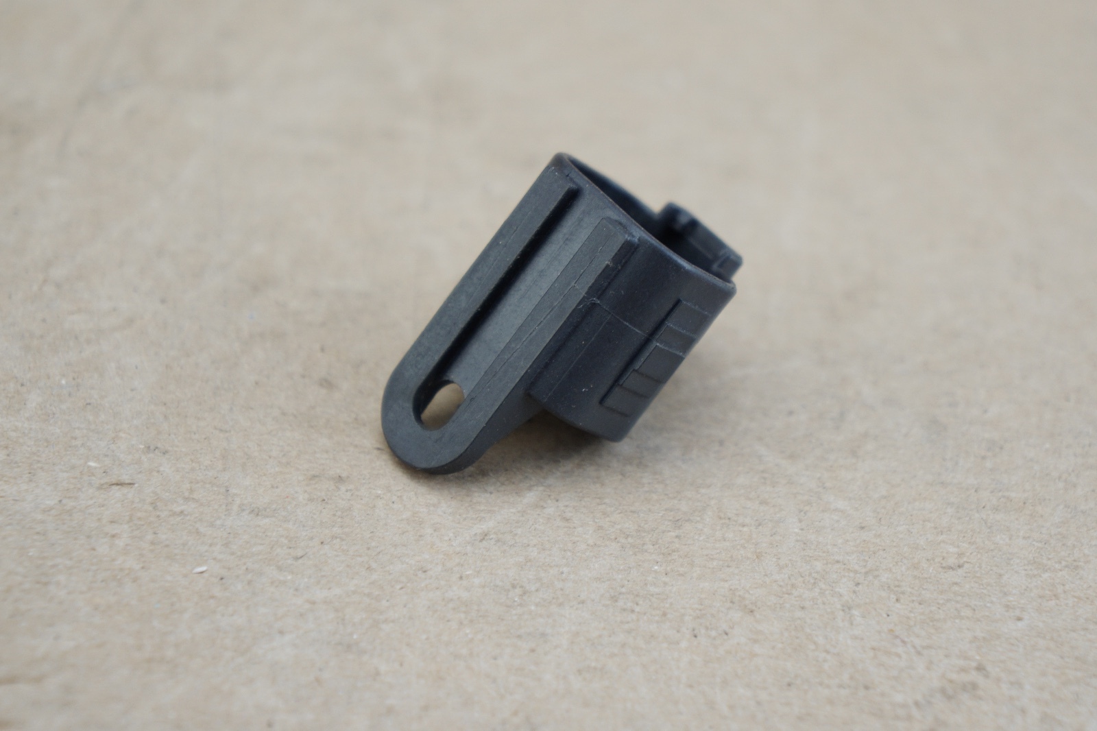 New Genuine Deutsch 1011-346-0405 Dust Cap for DT06-4S DT Plug Connector ShipsFR