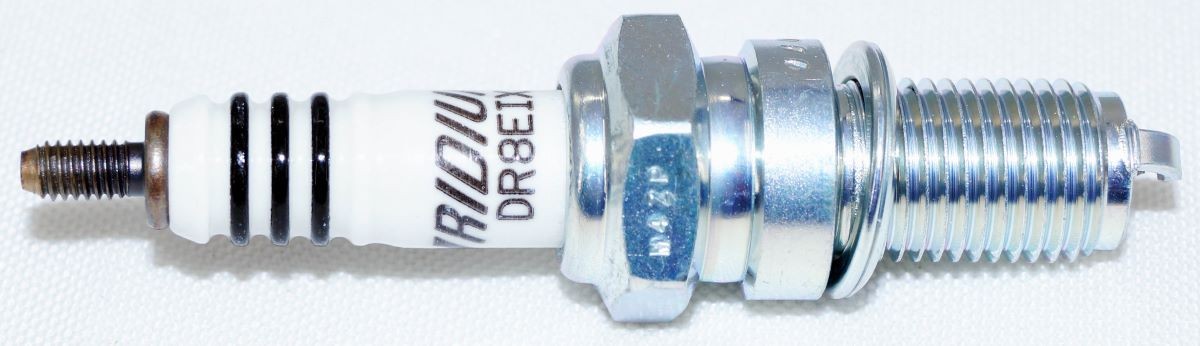 Genuine NGK 6681 DR8EIX Iridium IX Spark Plug