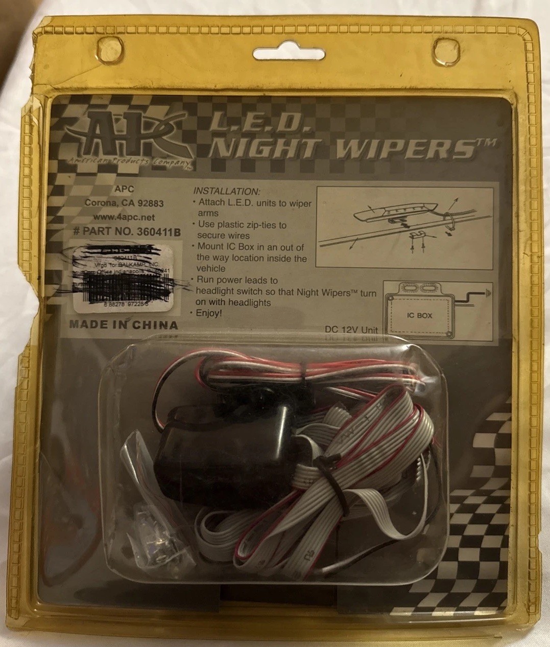VINTAGE APC LED BLUE NIGHT WIPERS UNIVERSAL FIT ANY CAR,TRUCK,SUV. New Old Stock