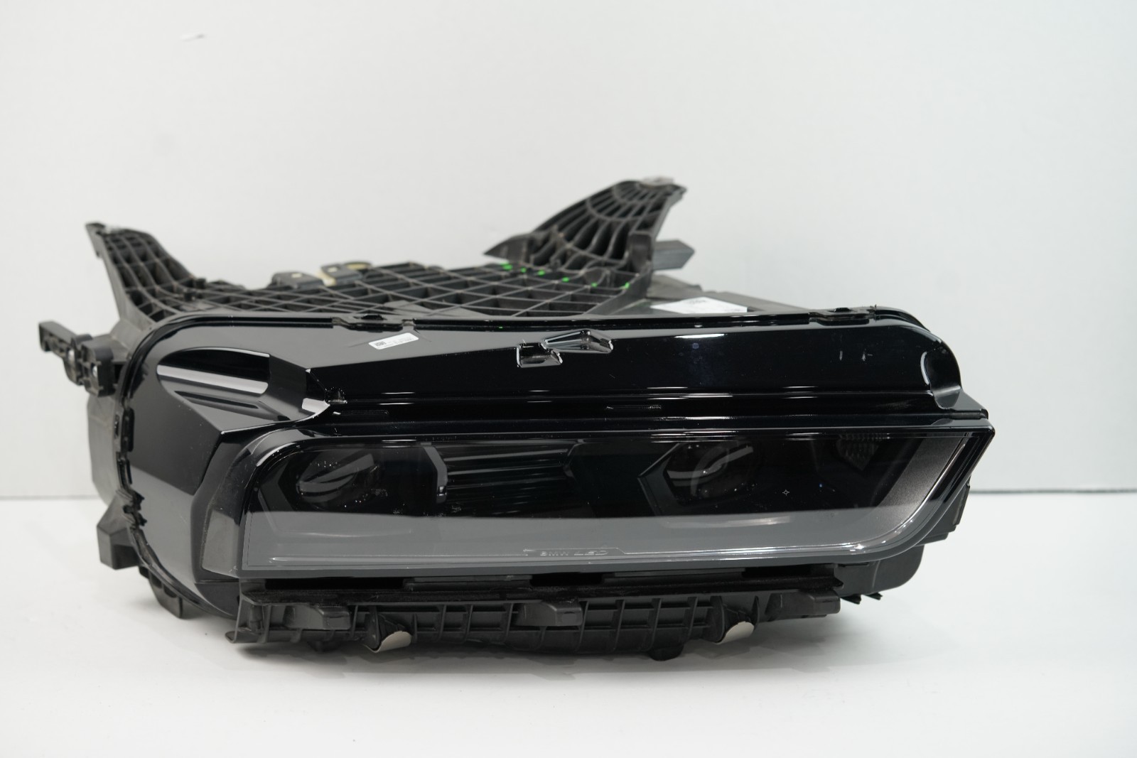 2023-2025 BMW 740i 750i G70 Base LED Headlight RH Right Passenger OEM W1