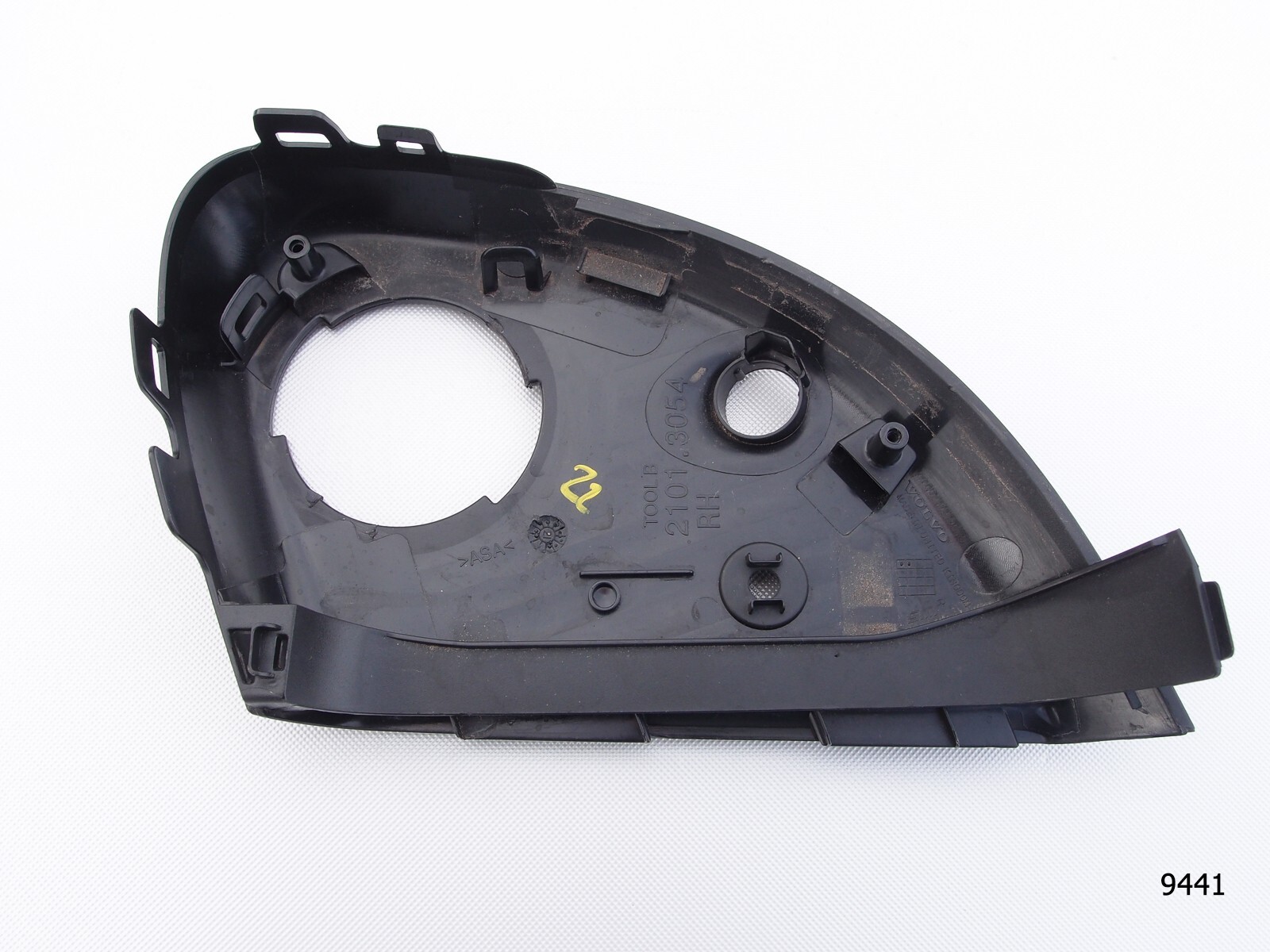 17-25 OEM VOLVO XC40 C40 RIGHT SIDE EXTERIOR MIRROR LOWER CAP housing section