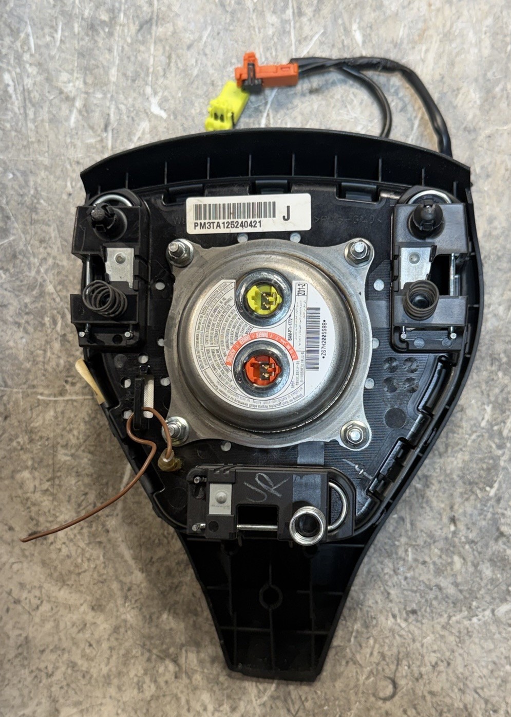 2013 – 2018 Nissan Altima Airbag Left Driver Steering Wheel Air Bag OEM Black