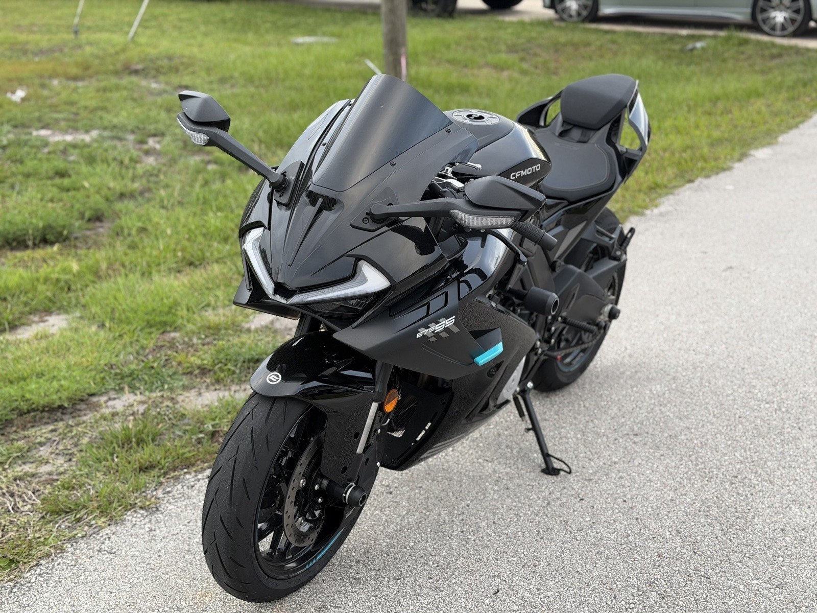2025 CF MOTO 675SS