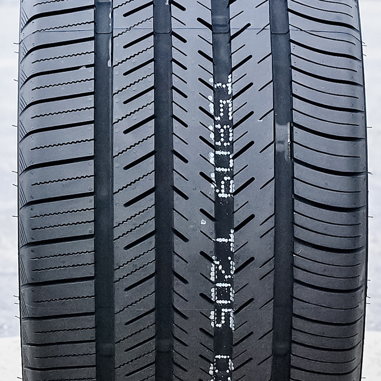 Tire Atlas Force UHP 275/25R24 96W XL A/S Performance