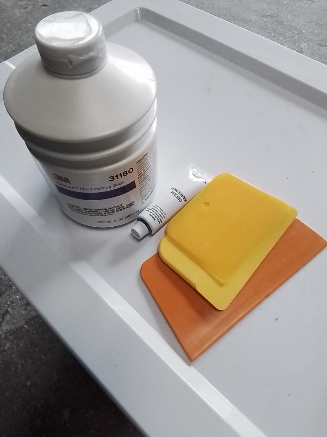 3M 31180 Platinum Plus Finishing Glaze + ‘3’ spreaders