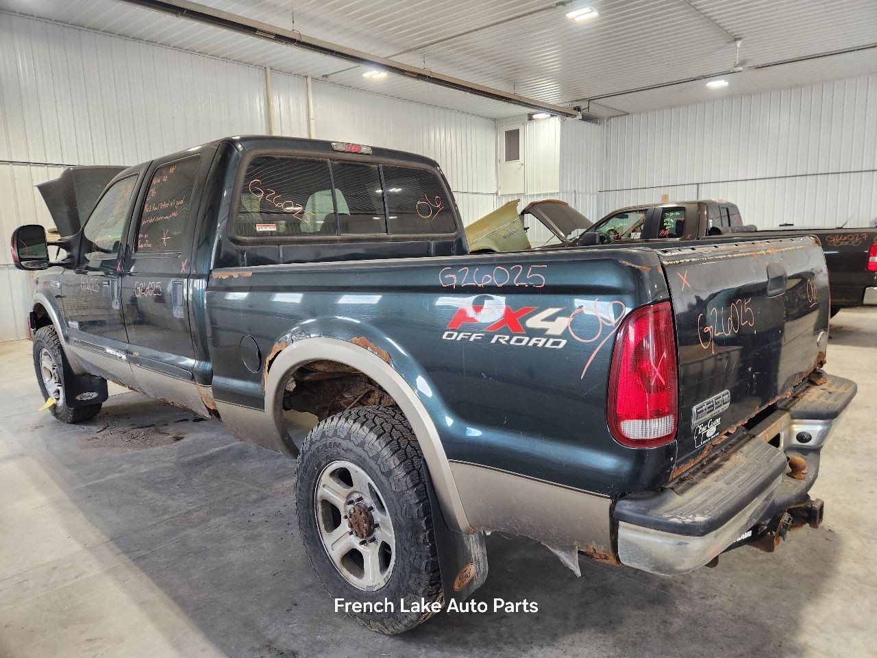 Driver Left Headlight Composite Fits 05-07 FORD F350SD PICKUP 1376349