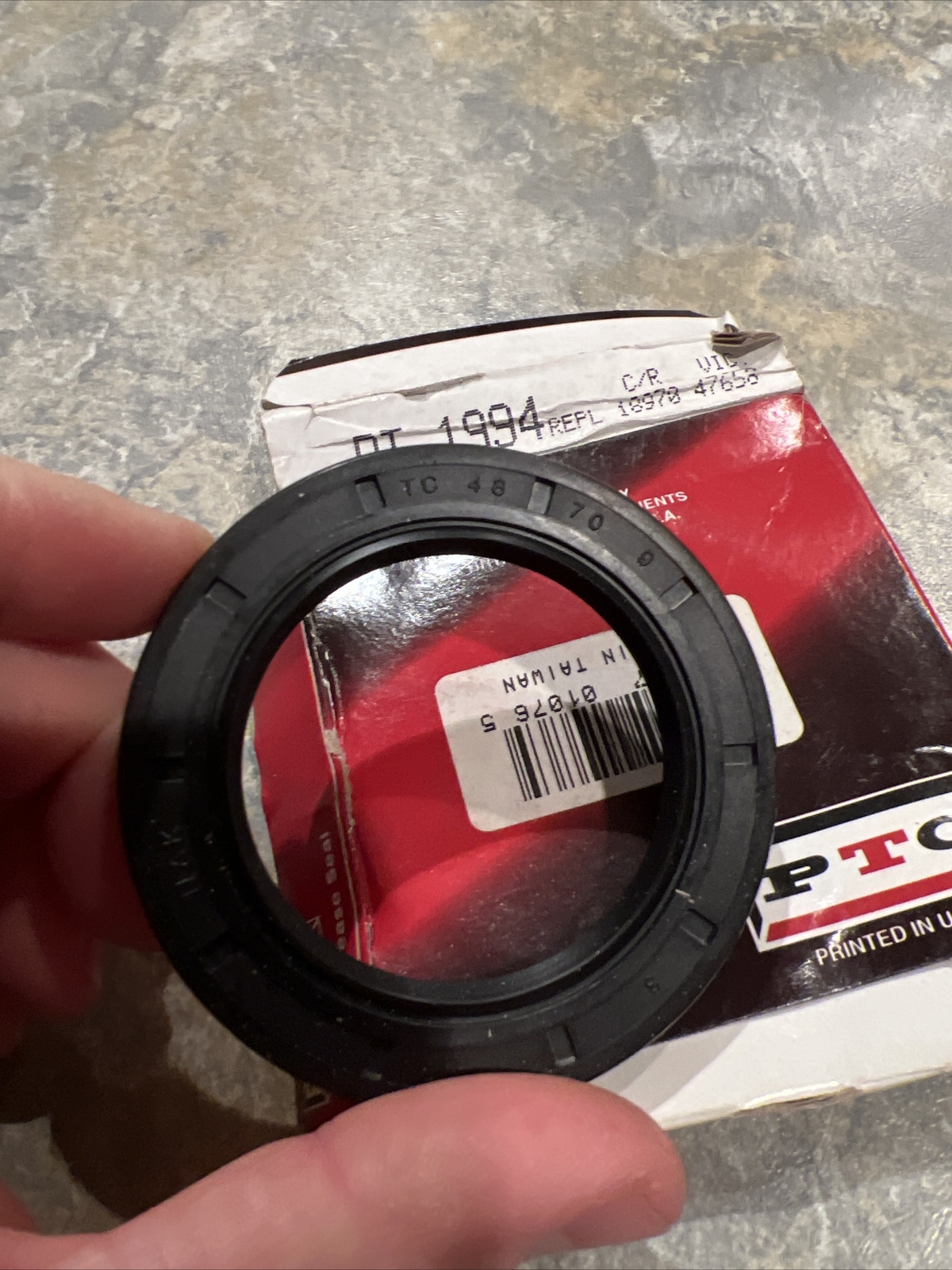 TC Seal In PTC Box 1994 = To CR Services Oil Seal 18970 , Vic 47658 , 48x70x9
