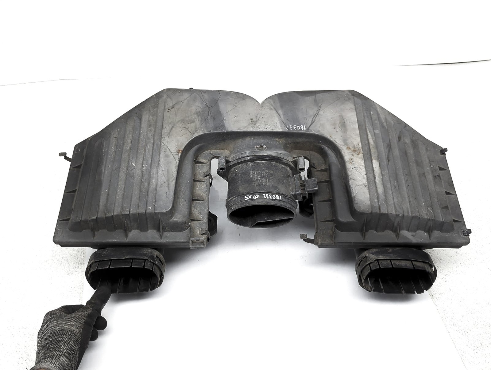 2007-2008 Bmw X5 4.8L V8 Upper Air Intake Cleaner Filter Box 13-71-7-558-730