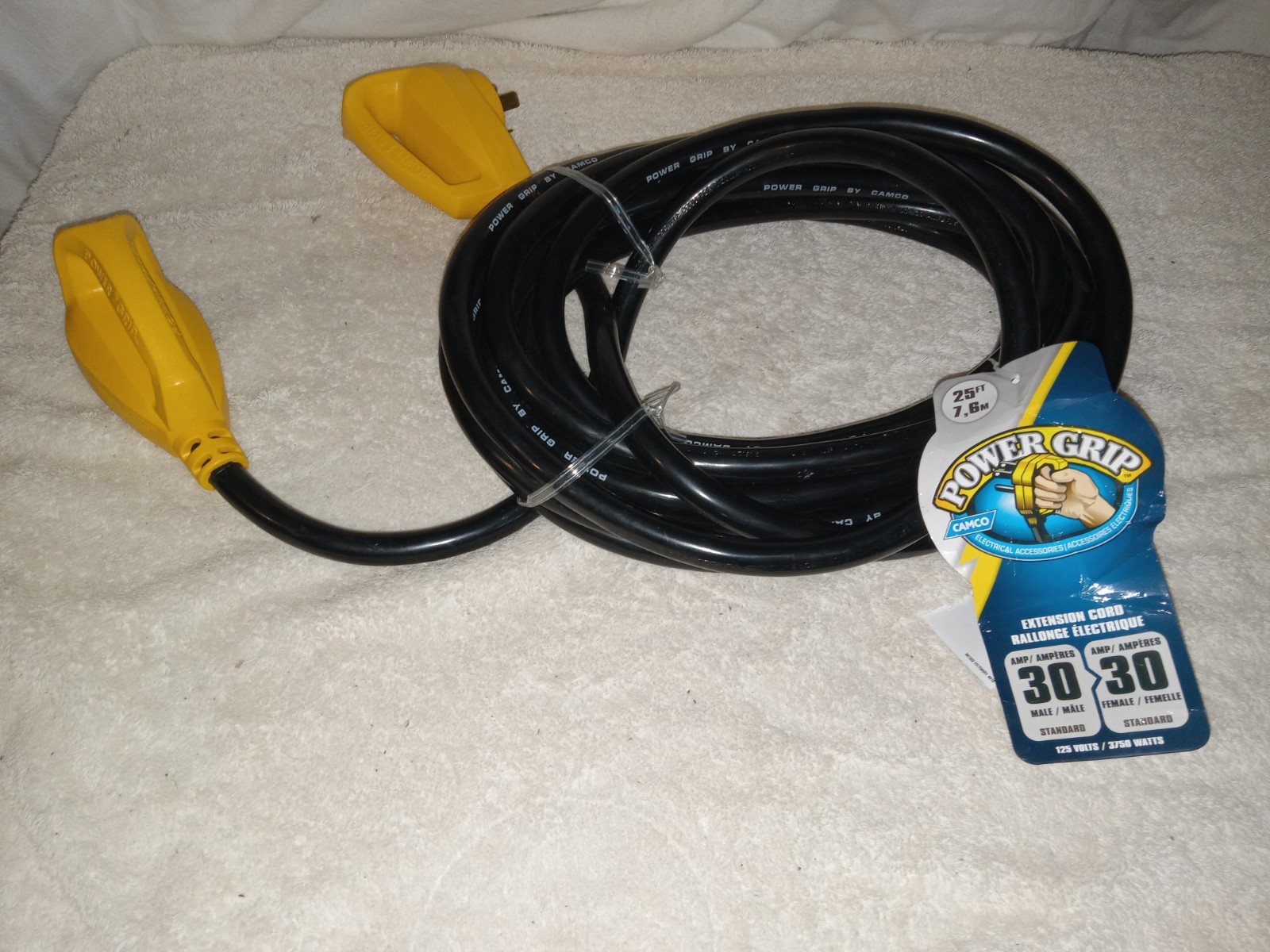 Camco 55191 Power Grip 30A Camper/RV 25′ Extension Power Cord 10 Gauge 3750W