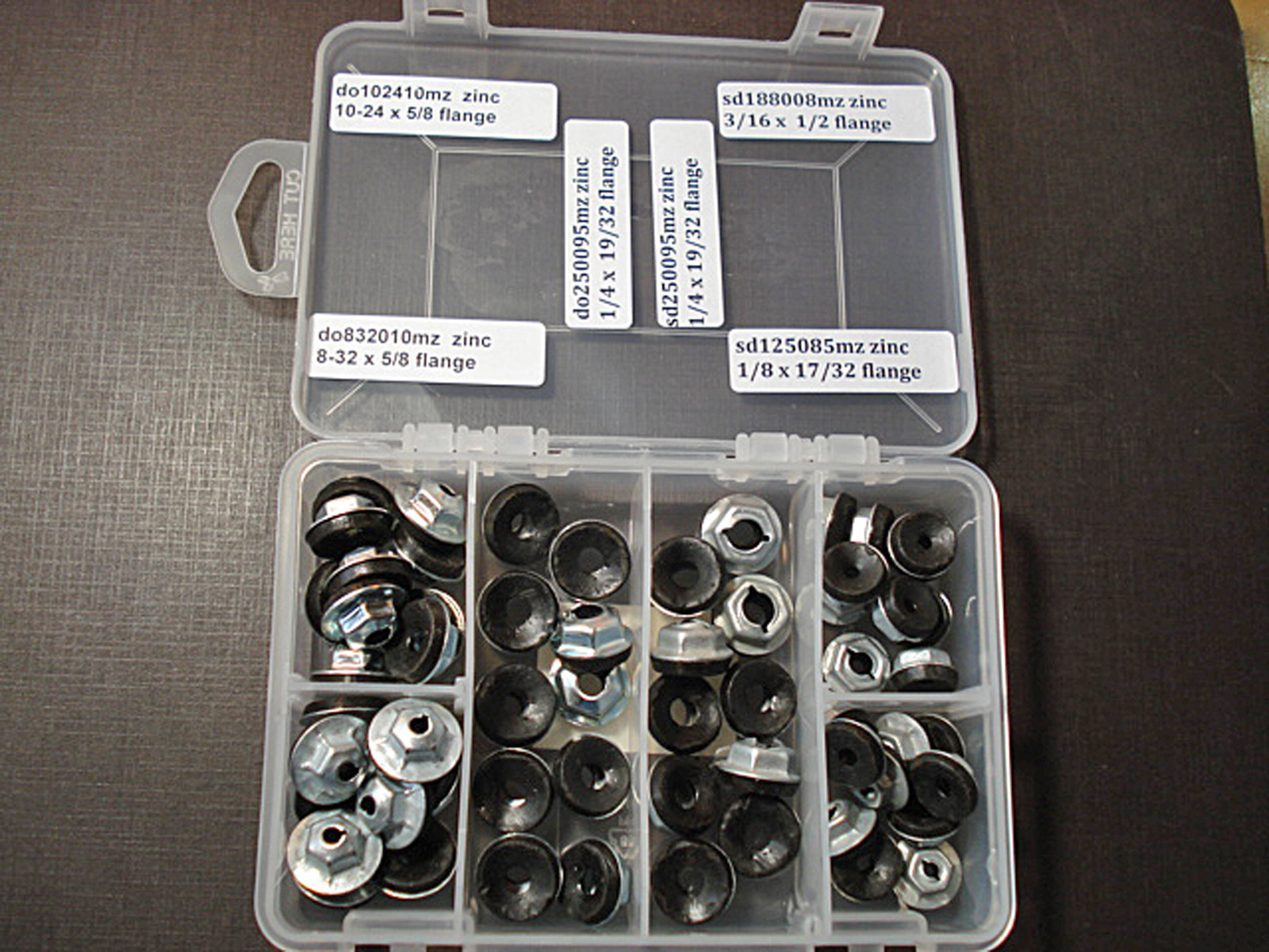 60 pcs thread cutting emblem script & moulding clip sealer nuts assortment