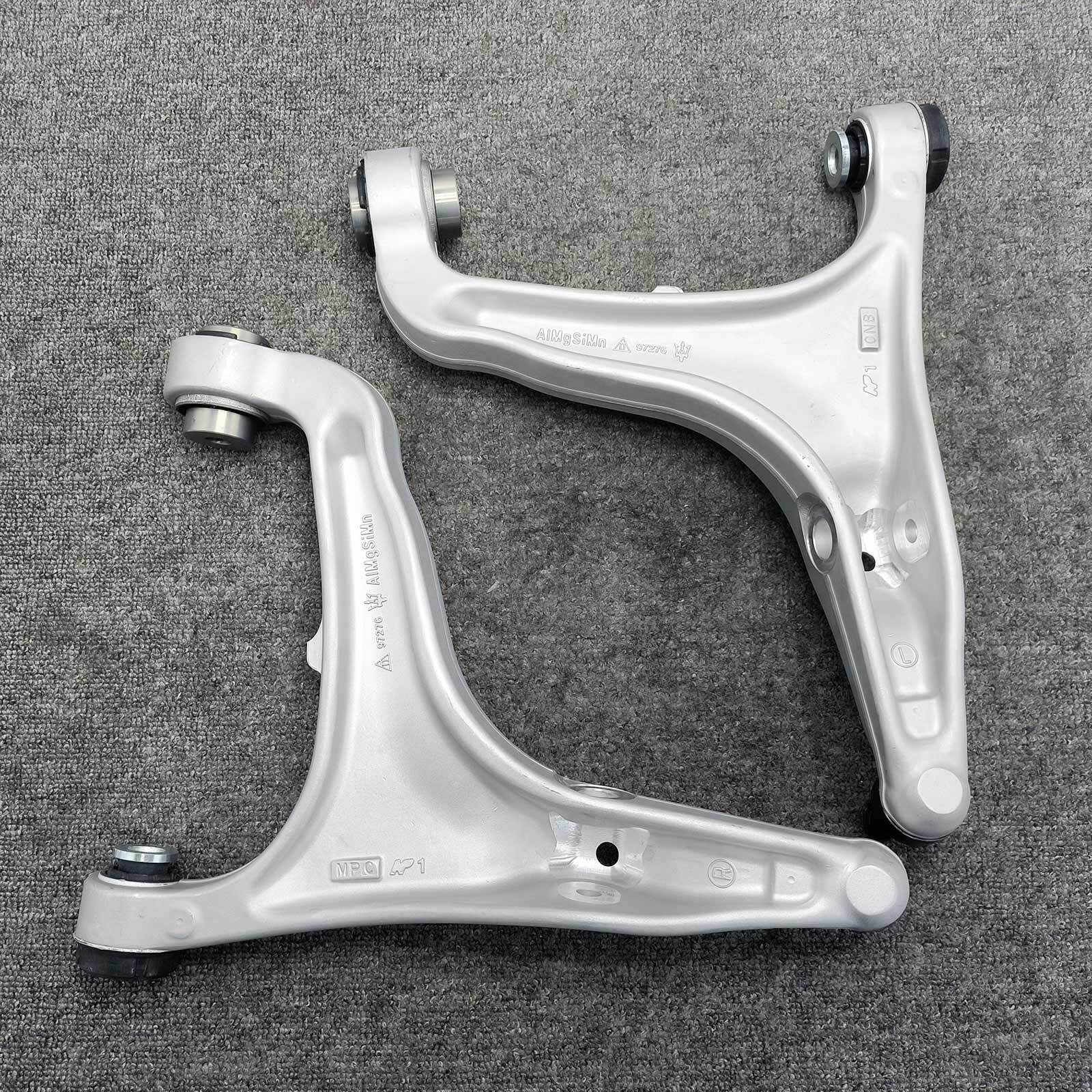 670213729 Left & Right Front Lower Control Arm for Maserati Levante 670213730