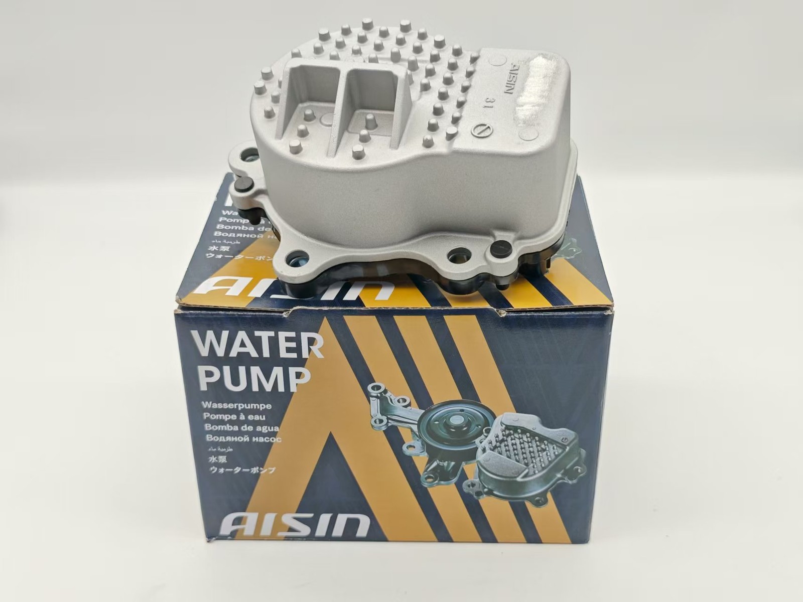 AISIN Water Pump WPT-190 WPT190 ZVW30/ZVW35 161A0-29015 Prius OEM