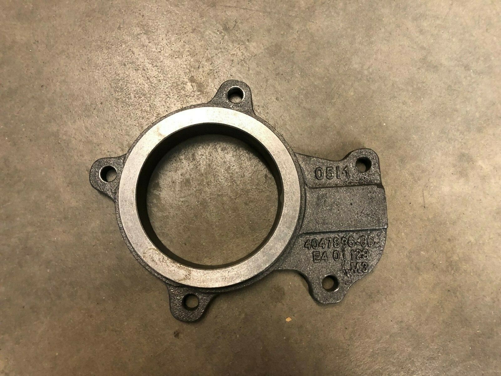 HX40w T3 8.9 Cummins 8.3 turbine exhaust 5 bolt 3.25″ vband flange 4047896-00