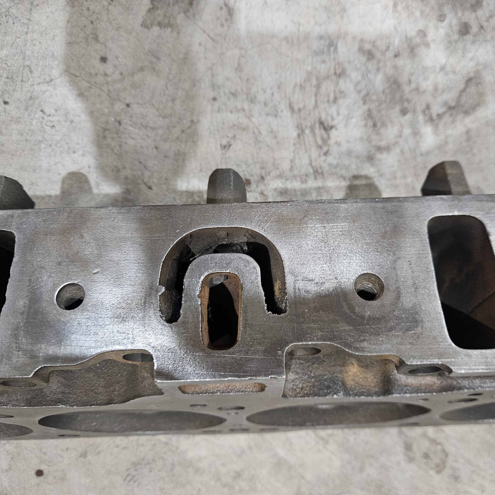 Chrysler Mopar 340 360 O Head Date Code 11/07/69. Cast # 3418915 2.02in. 1.60ex.