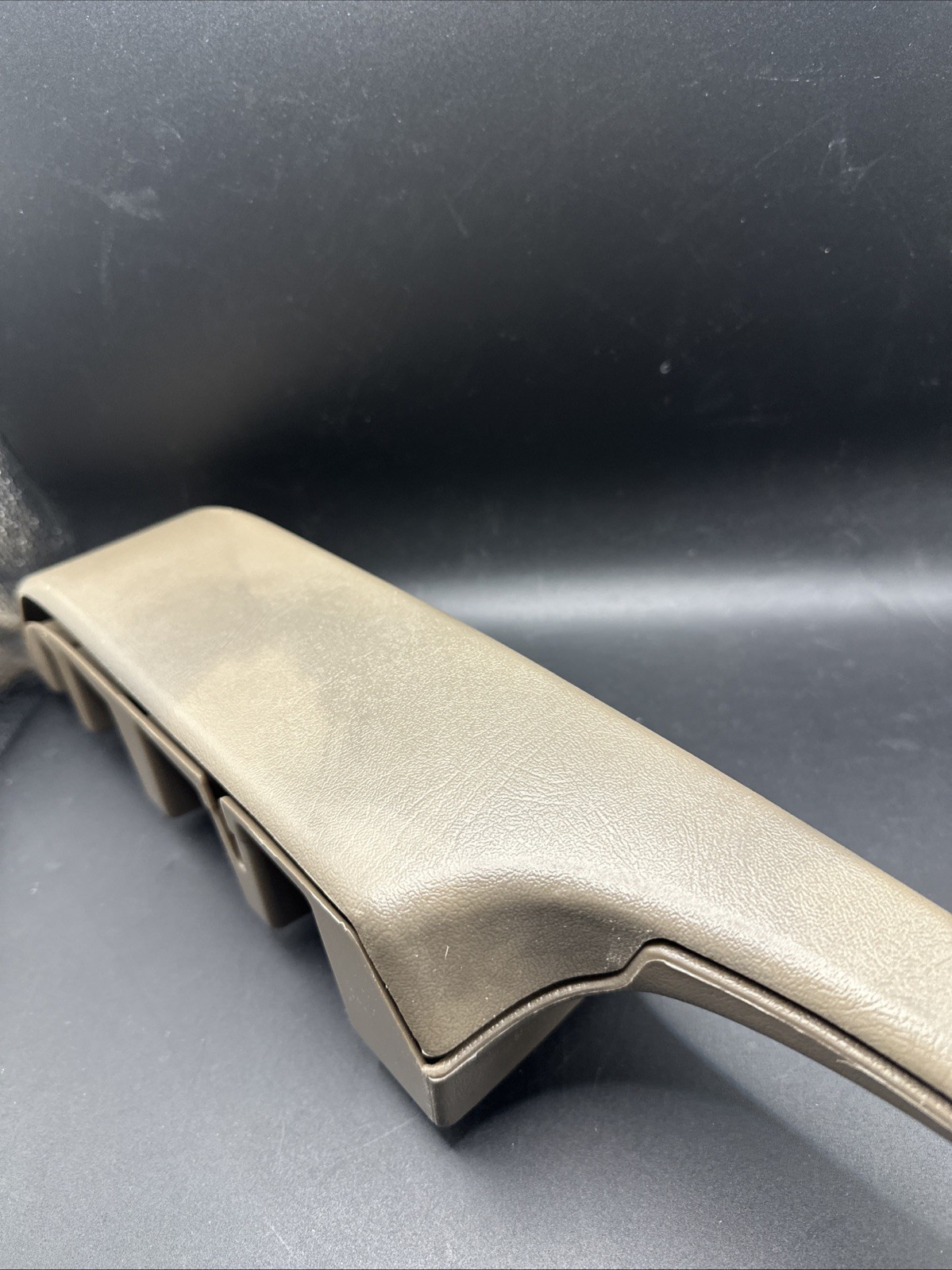 DISCOLORED Driver Left Side Door Pull Handle Armrest For 03-19 Chevy Express GMC