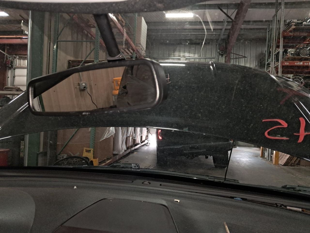 EXPLORER 2017 Glove Box 1608753